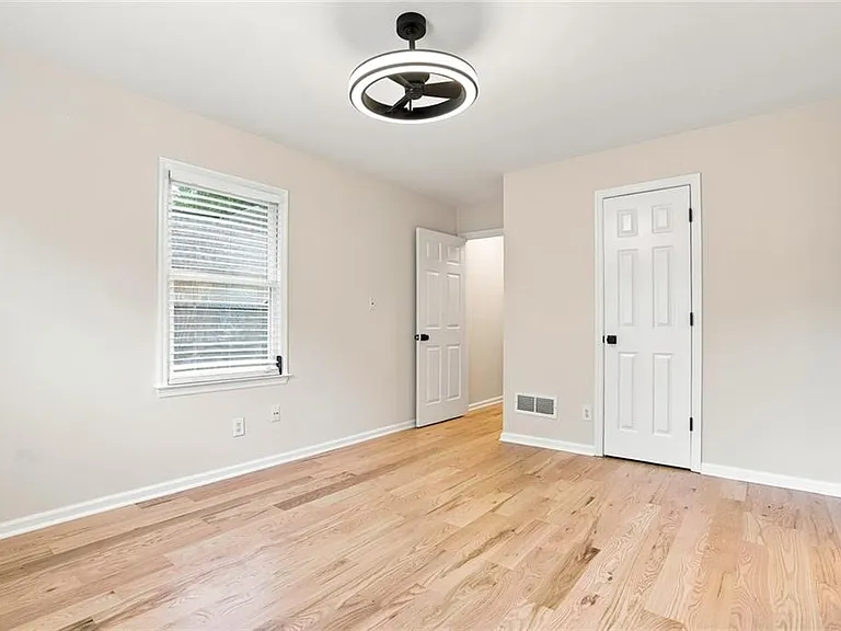 5527 Bridge Pointe Dr — Photo 25