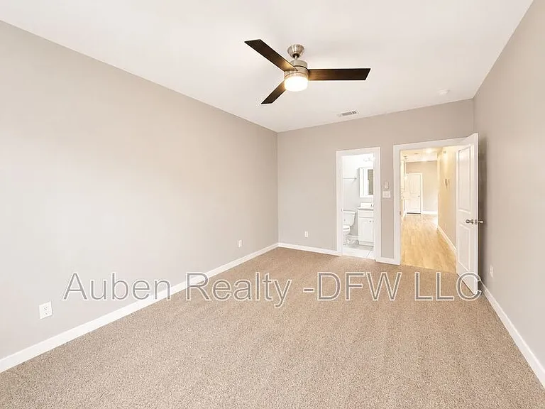 8006 Doreen Ave — Photo 11