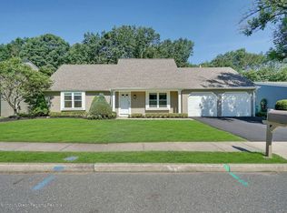 6 Cannonball Dr, Howell, NJ
