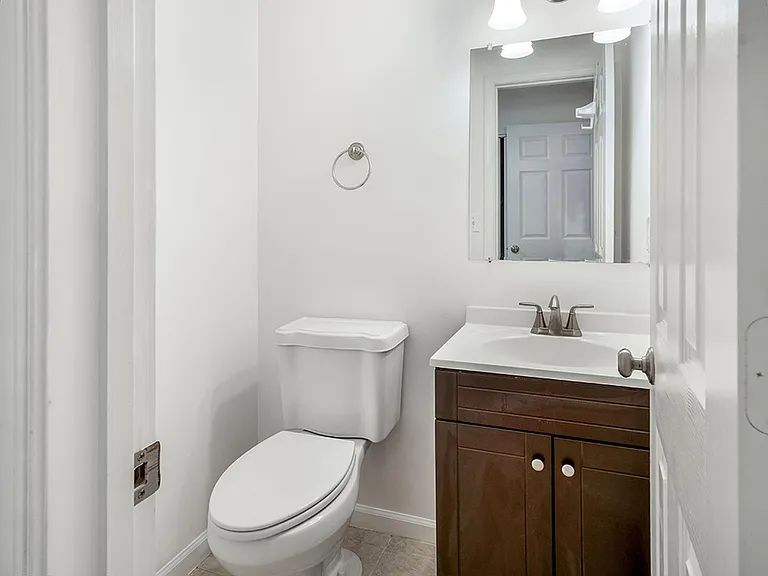 1317 Belmont St NW — Photo 15
