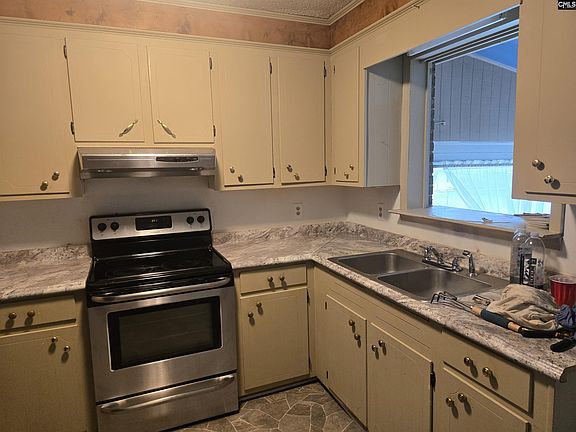 3rd image of 3405 Padgett Rd