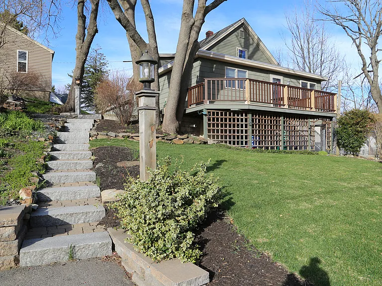 10 Oak Pl #A — Photo 14