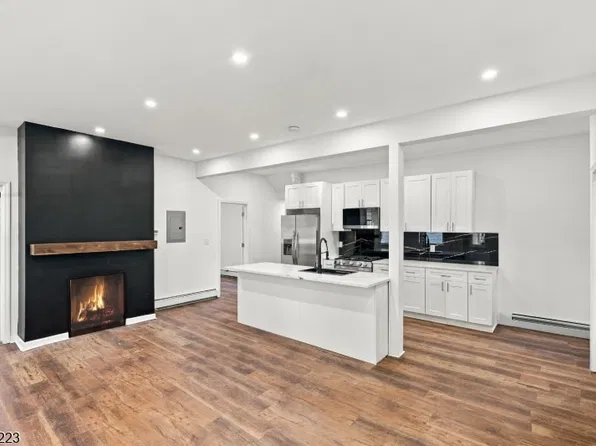 75 Washington St, East Orange City, NJ 07017