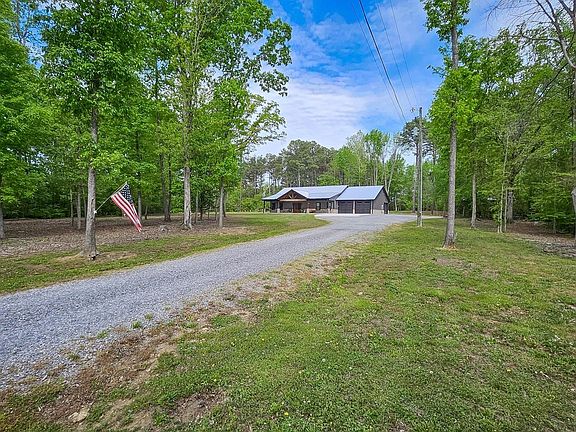 4th image of 479 Bear Creek Trl