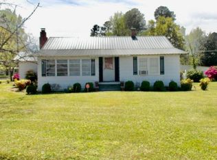 212 E Institute St, Chadbourn, NC 28431