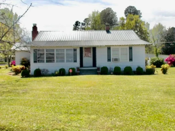 212 E Institute Street, Chadbourn, NC 28431