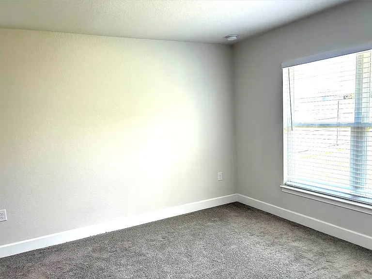 2576 Wilburn Ter — Photo 8