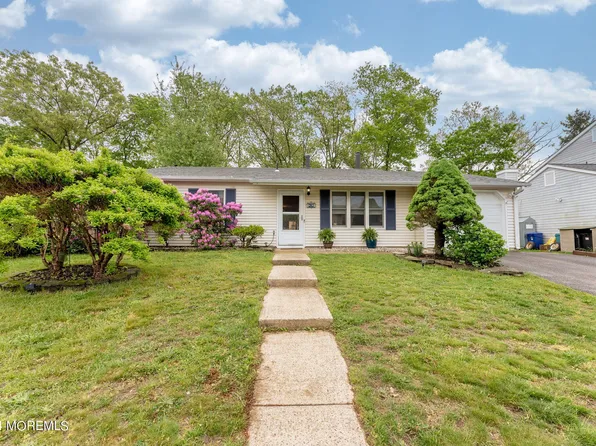 20 Windward Drive, Barnegat, NJ 08005