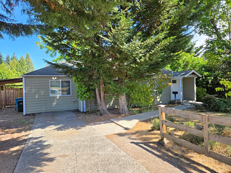 15502 9th Ave NE