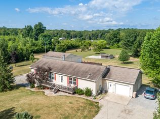 7122 Browns Lake Rd, Jackson, MI 49201