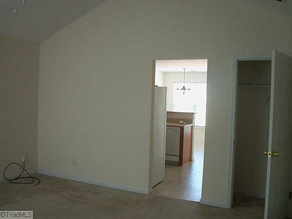 3rd image of 3009 Quail Oaks Dr