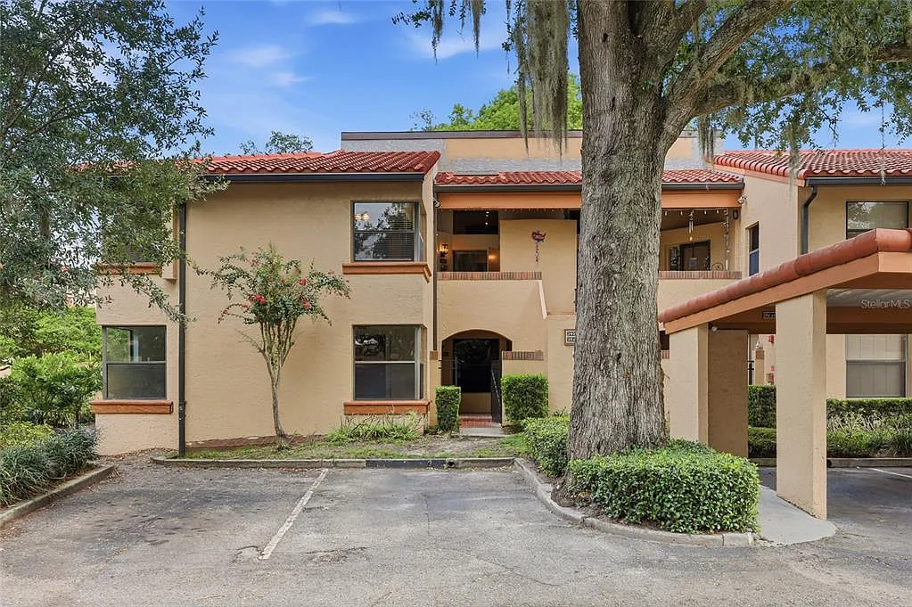 3 bed, 2.0 bath, 1460 sqft, $2,700 — Photo 1