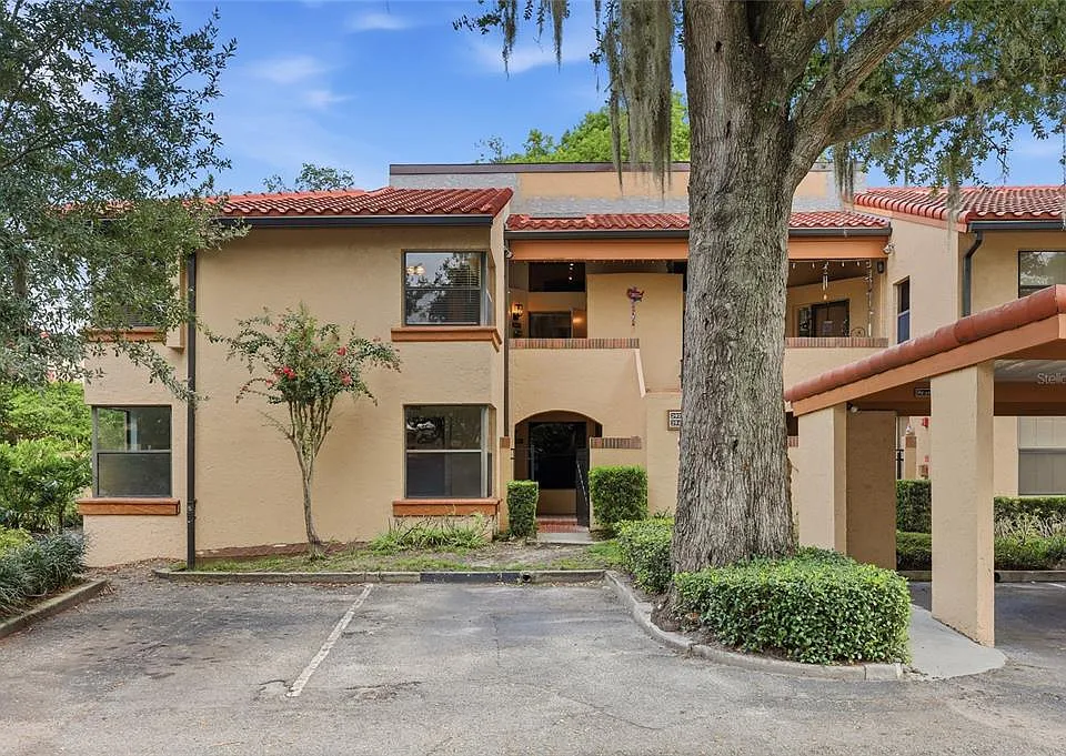 2922 Lake Pineloch Blvd #15-21