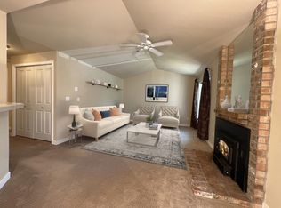 11527 Highway 99 APT D303, Everett, WA 98204