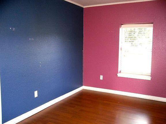 4th image of 1000 Farwell Ave