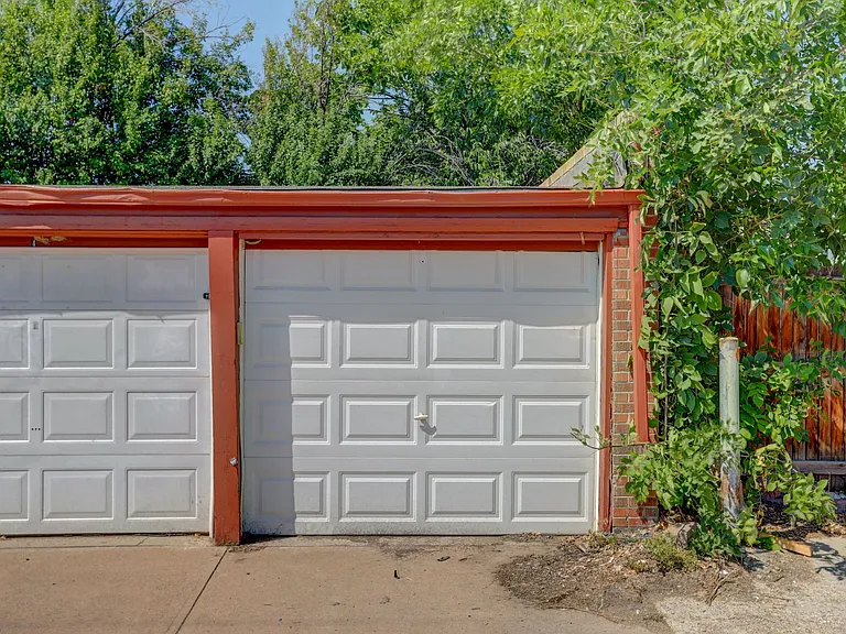 41 W Yale Ave — Photo 14
