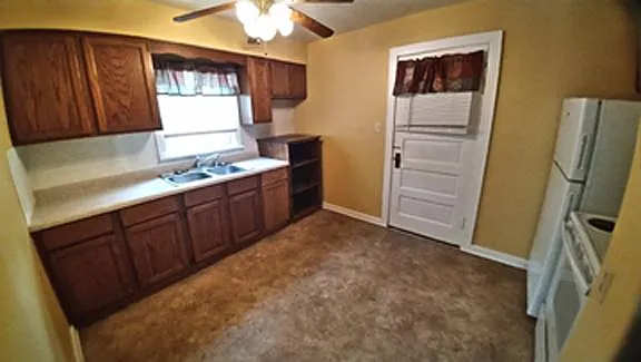 1018 N Washington St — Photo 2