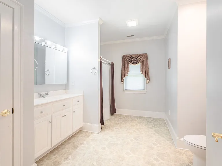 785 Glenwood Dr — Photo 41