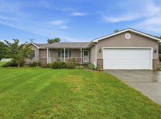 1505 Ironwood St SW, Demotte, IN 46310