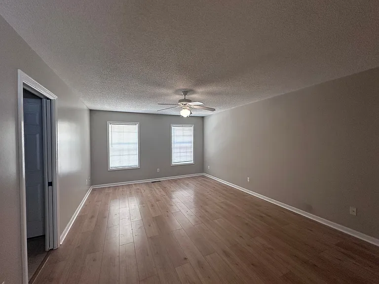 132 S Springview Dr — Photo 9