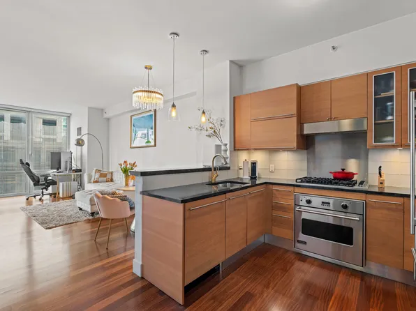 10 West End Avenue image 2 of 18