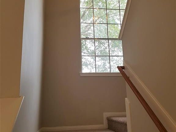 5th image of 21315 Ocean Park Ln