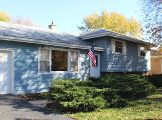 5525 Fairview Ave, Downers Grove, IL 60516