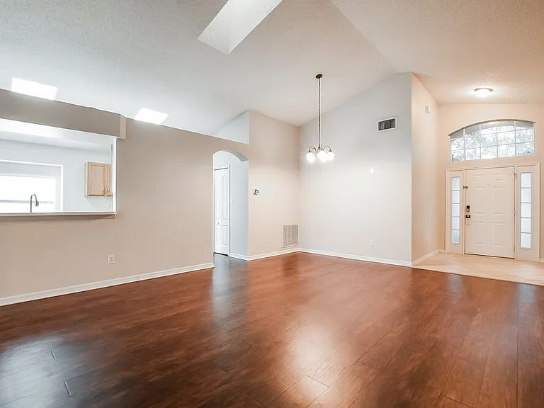 92 Pine Forest Pl — Photo 4