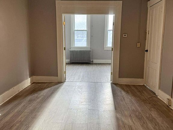 4th image of 335 1st Street