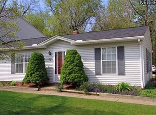 8037 Independence Dr APT A, Mentor, OH