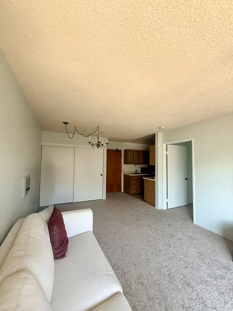 55+ Community condominium — Photo 4
