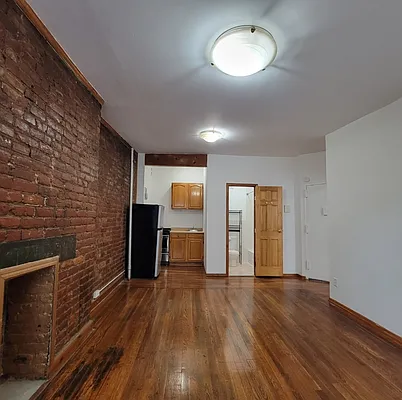 Rented by Oxford Property Group | media 6