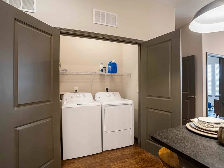Bluebird Row Apartments — Photo 48