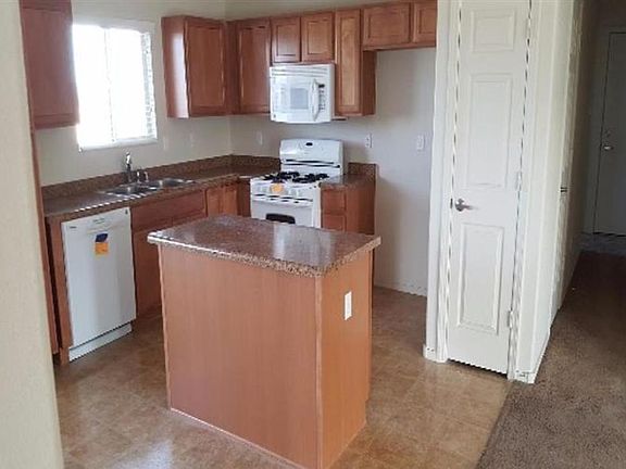 5th image of 10 Vista Del Cerro Dr