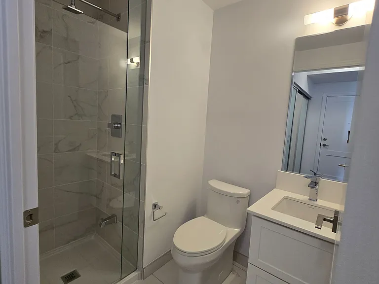 30 Elm Dr W #1407 — Photo 9
