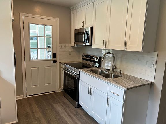 4th image of 5608 Aurora Dr