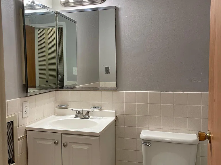 5920 N Kenmore Ave #507 — Photo 12