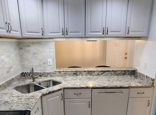 1353 Pine Ridge Cir E #128-E3, Tarpon Springs, FL 34688