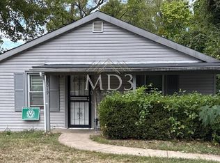 10019 Lord Dr, Saint Louis, MO 63136