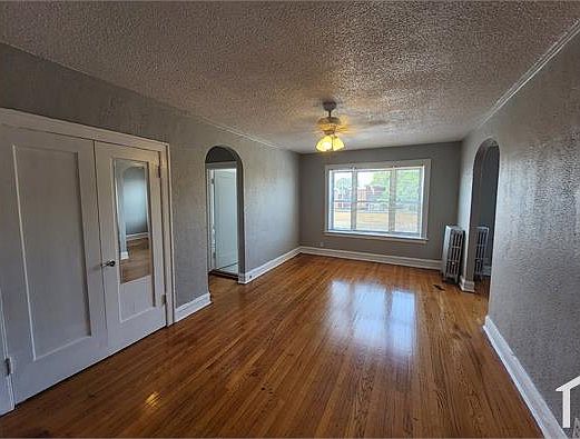 5th image of 2445 E 72nd St #10