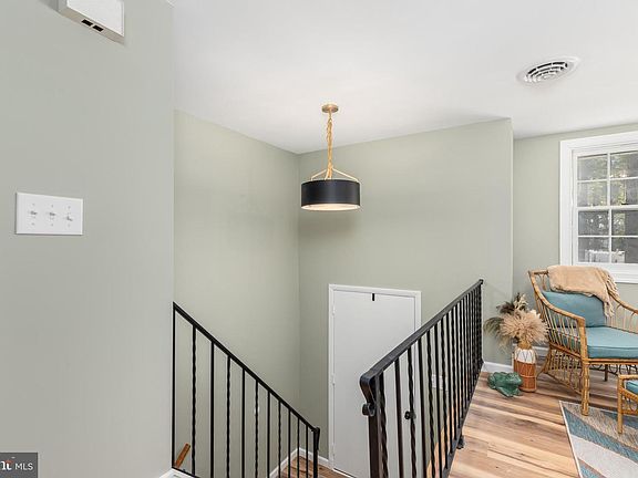 2nd image of 705 Buckingham Cir