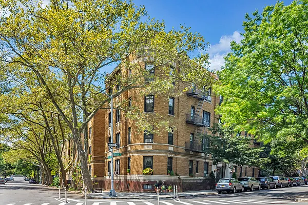 Sold by Brenton Realty | media 29