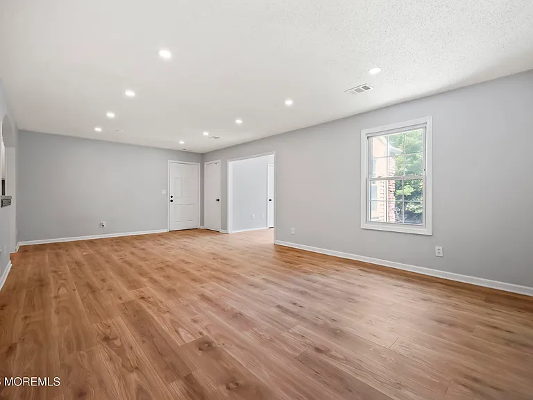 18-5 Augusta Ct #5 — Photo 8