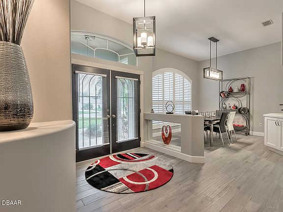 3rd image of 47 Circle Creek Way