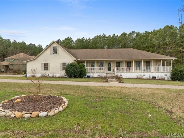 1039 Granite Hall Dr, Boydton, VA 23917