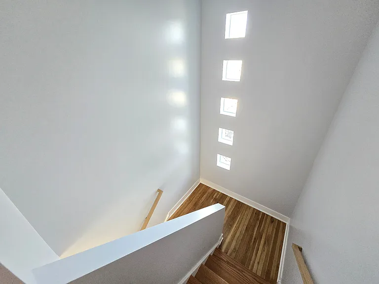 2538 S Wentworth Ave — Photo 12