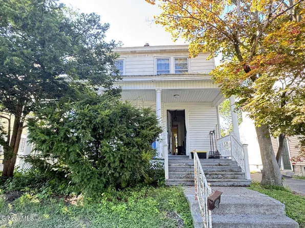 32 Eileen Street, Albany, NY 12203