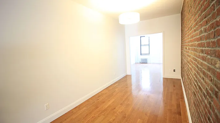 Rented by True Real Estate Group | media 26