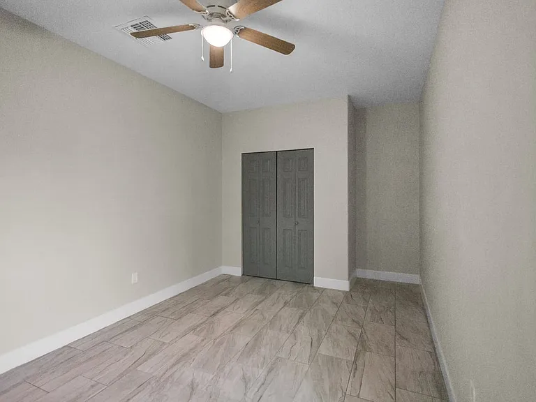 7631 N 59th Ln #7631-N-3 — Photo 2