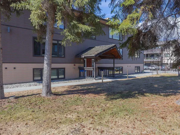 28 Glacier Ave, Fairbanks, AK 99701